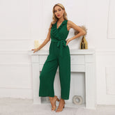 Ärmelloser Jumpsuit mit Volant und Plissee und V-Ausschnitt